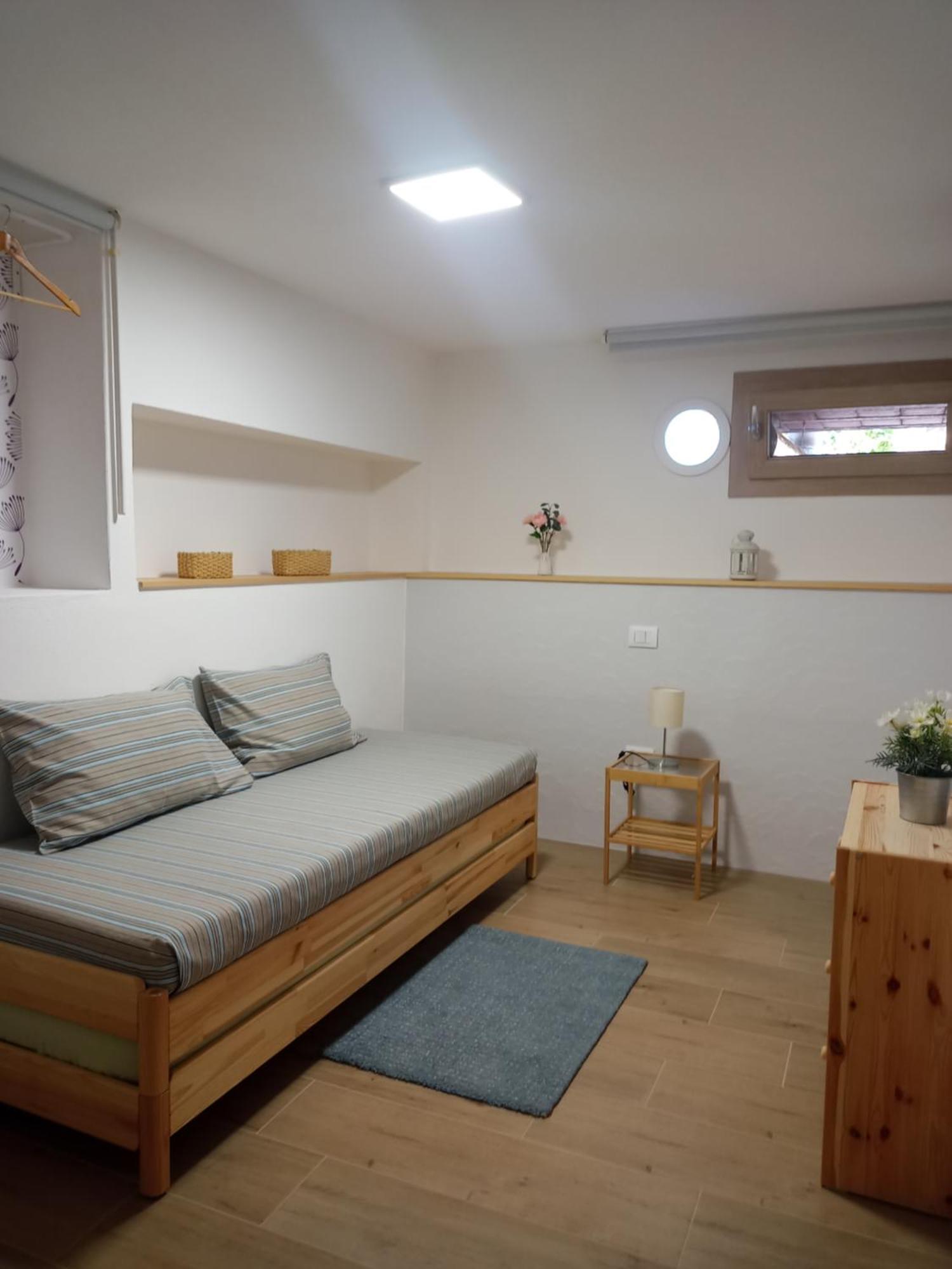 Vacanze Nella Casetta Пула Екстериор снимка